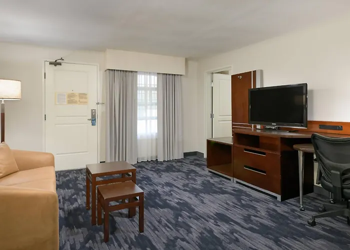 Fairfield Inn & Suites San Diego Old Town